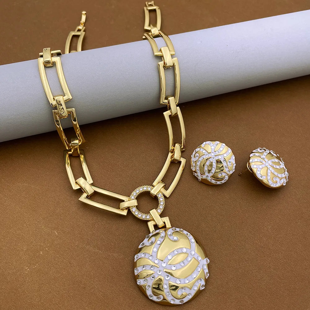 colar, colares, gargantilha, colar feminino, colar dourado, colar delicado, colar para mulher, corrente feminina,