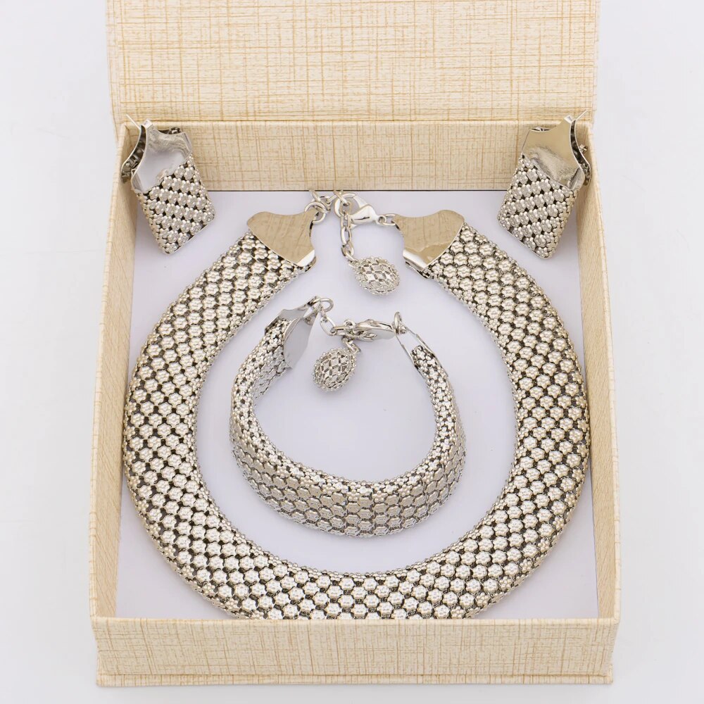 colar, colares, gargantilha, colar feminino, colar dourado, colar delicado, colar para mulher, corrente feminina,