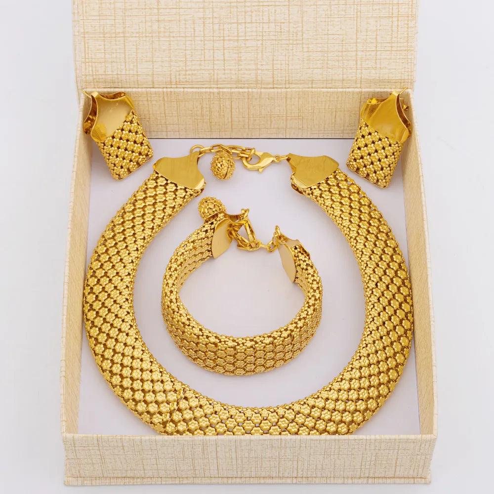 colar, colares, gargantilha, colar feminino, colar dourado, colar delicado, colar para mulher, corrente feminina,