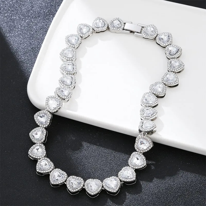 colar, colares, gargantilha, colar feminino, colar dourado, colar delicado, colar para mulher, corrente feminina,