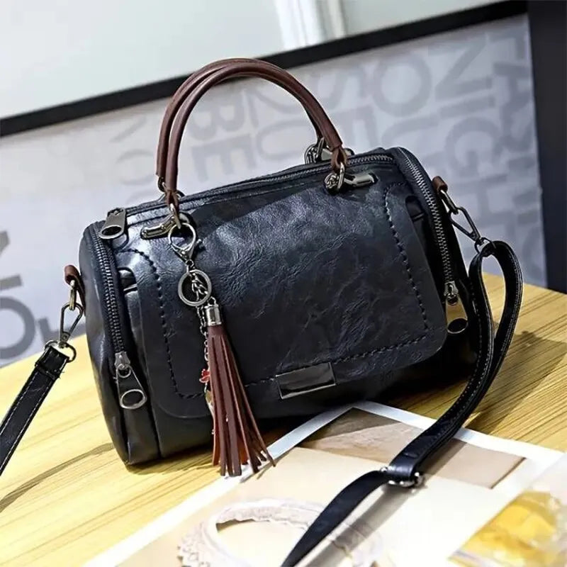 bolsa feminina pequena bolsa de couro bolsa feminina bolsas femininas bolsa feminina de ombro bolsa de couro feminina bolsa pequena bolsa pequena feminina bolsa femininas bolsas femininas de couro bolsas femininas transversal bolsa transversal feminina