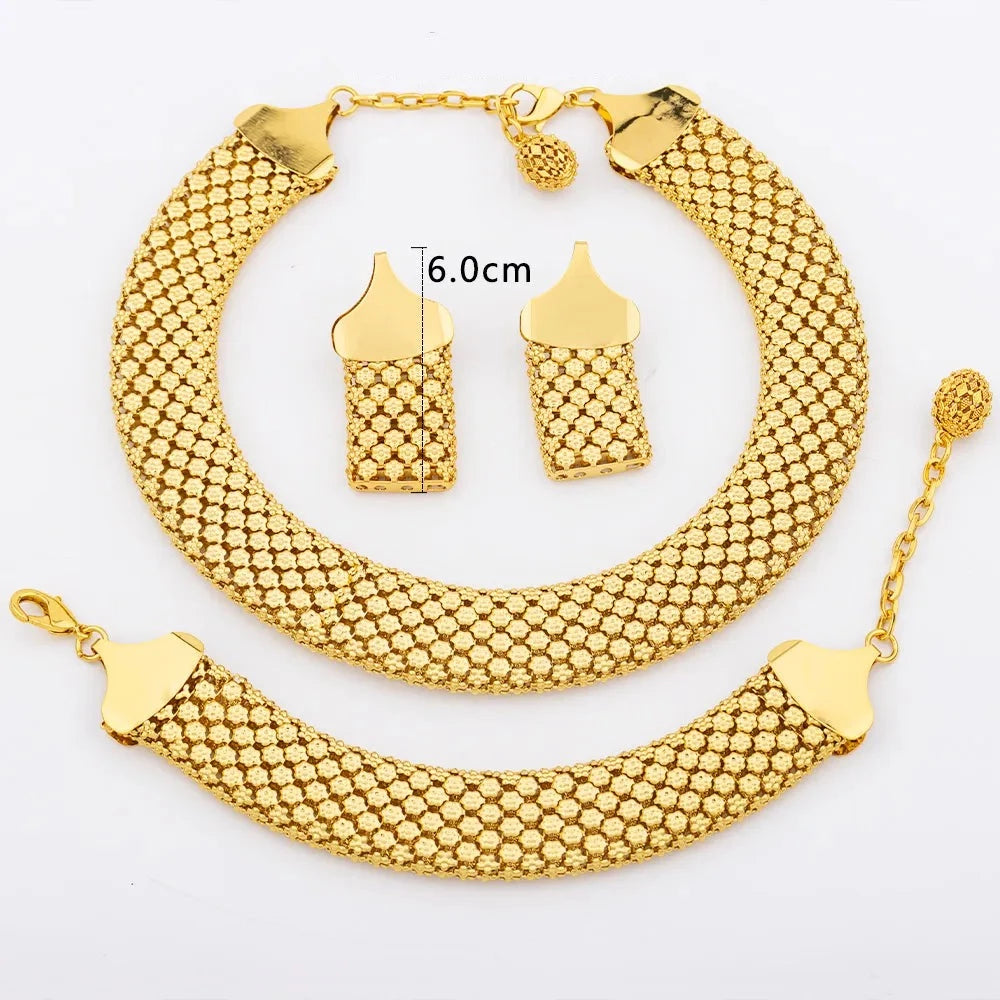 colar, colares, gargantilha, colar feminino, colar dourado, colar delicado, colar para mulher, corrente feminina,