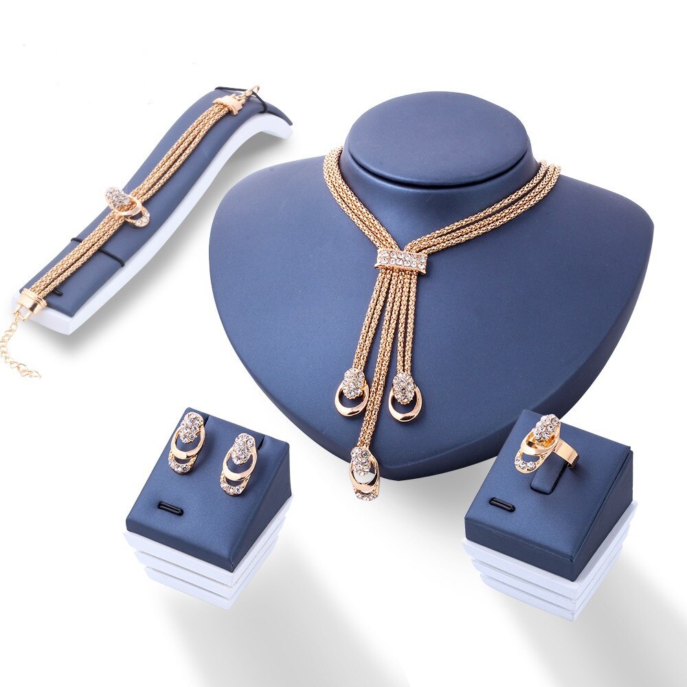 Colar e Conjunto de Anel e Brincos Sublime