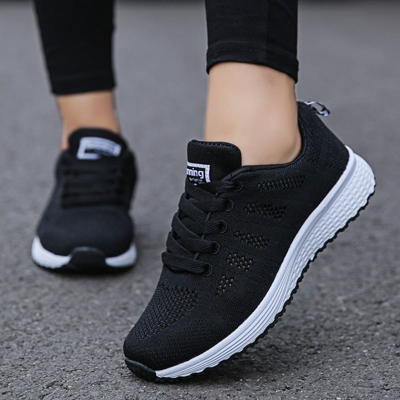 tenis feminino, tenis branco, tenis preto, tenis esportivos, tenis branco feminino, tênis feminino, tenis feminino casual, tênis branco feminino, tenis feminino branco,