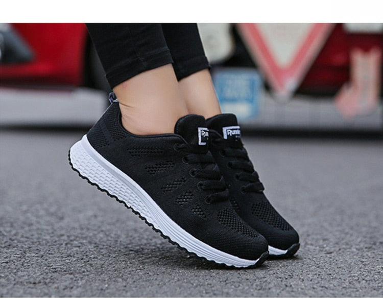 tenis feminino, tenis branco, tenis preto, tenis esportivos, tenis branco feminino, tênis feminino, tenis feminino casual, tênis branco feminino, tenis feminino branco,