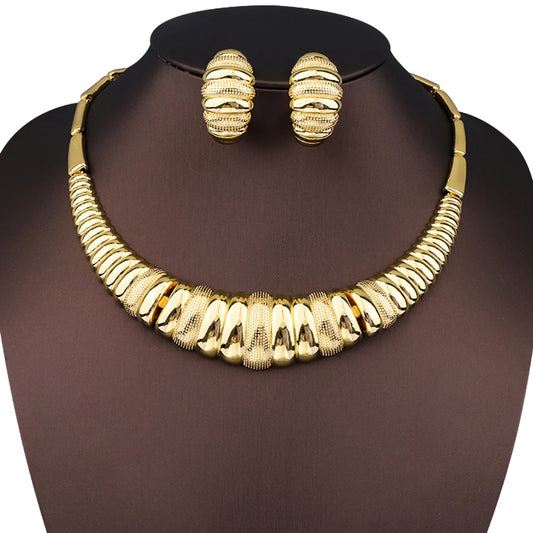 colar, colares, gargantilha, colar feminino, colar dourado, colar delicado, colar para mulher, corrente feminina,