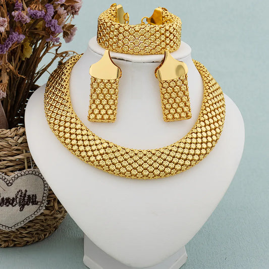 colar, colares, gargantilha, colar feminino, colar dourado, colar delicado, colar para mulher, corrente feminina,