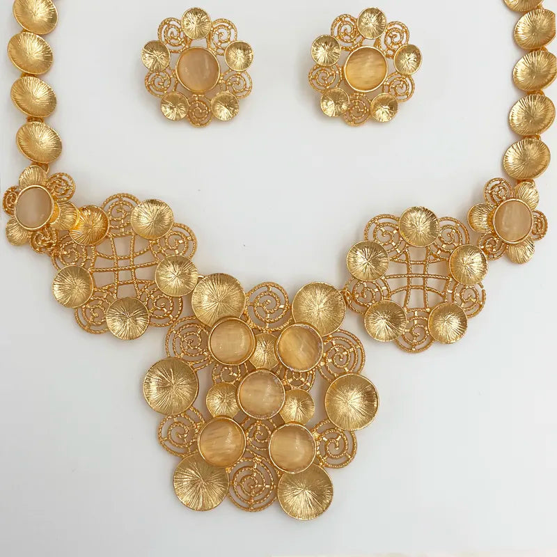 colar feminino,  colar,  colares,  colar para mulher,  colar dourado,  colar delicado,  colar de coração,  colar de prata feminino,
