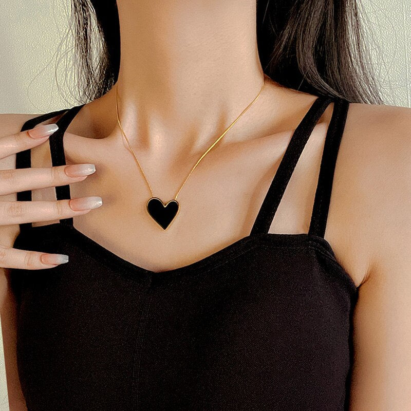 colar feminino  colar de coração  colar dourado  joia feminina  gargantilha dourada
