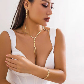colar, colares, gargantilha, colar feminino, colar dourado, colar delicado, colar para mulher, corrente feminina,