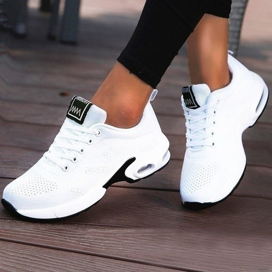 tenis feminino, tenis feminino colorido, tenis branco, tenis vermelho, tenis preto feminino, tenis feminino casual, tenis feminino academia, tenis feminino branco,