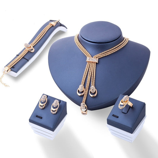 Colar e Conjunto de Anel e Brincos Sublime